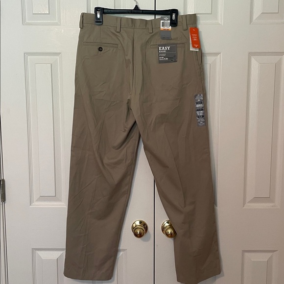 Dockers Easy Khaki D3 Flat Front Pants NWT Casual Career Men’s Size 33 x 30 - Picture 3 of 10